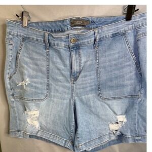 Torrid Womens Plus Size 20 Light Wash Distressed Denim Jean Shorts Mid Rise Blue